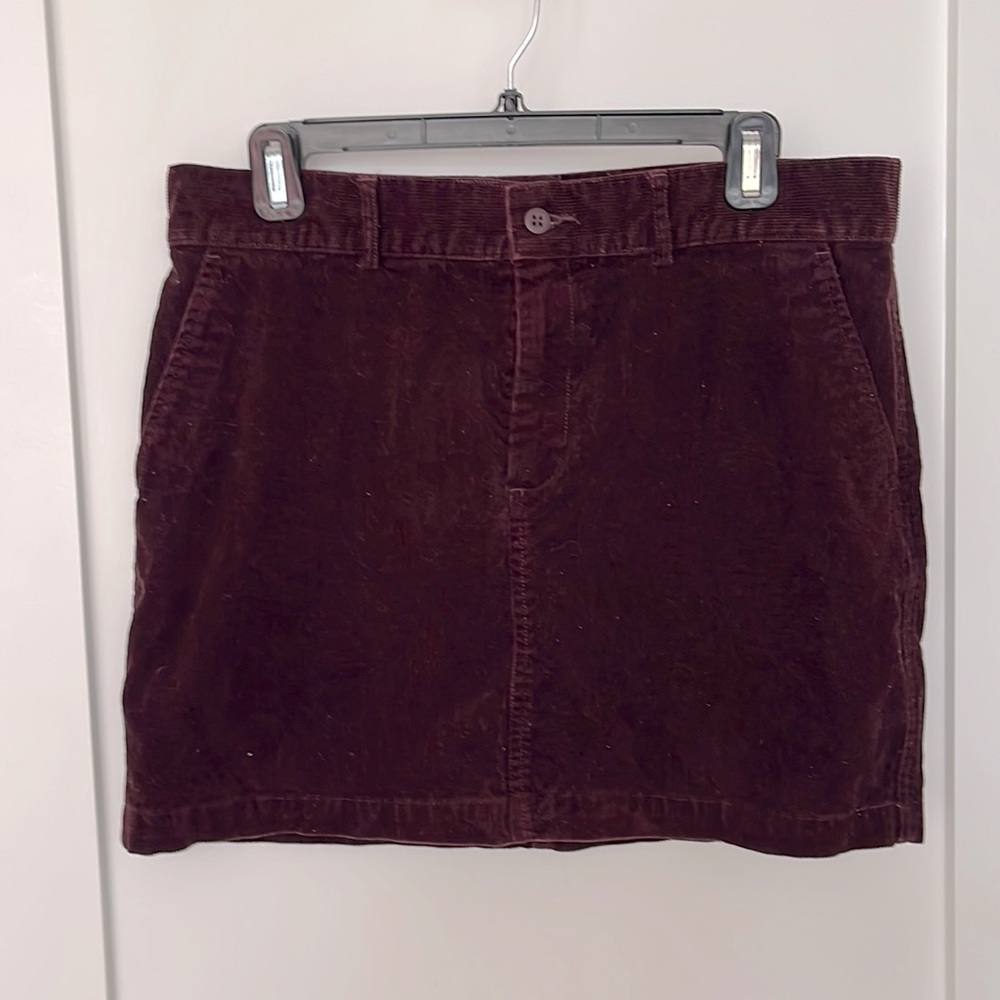 Purple corduroy skirt with pockets